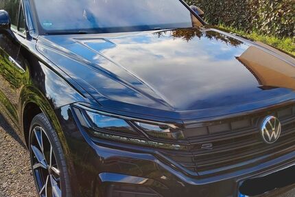 VW Touareg 120.000 km 47.800 € Dinslaken 46537