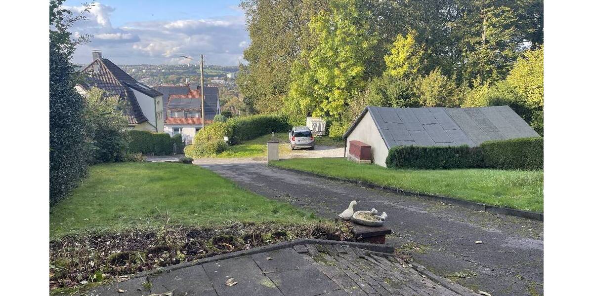 SIE SUCHEN, WIR HABEN - DOPPELHAUSHÄLFTE MIT GROßZÜGIGEM GRUNDSTÜCK 5 zimmer