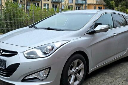 Hyundai i40 304.000 km 3.600 € Herne (NRW) 44628