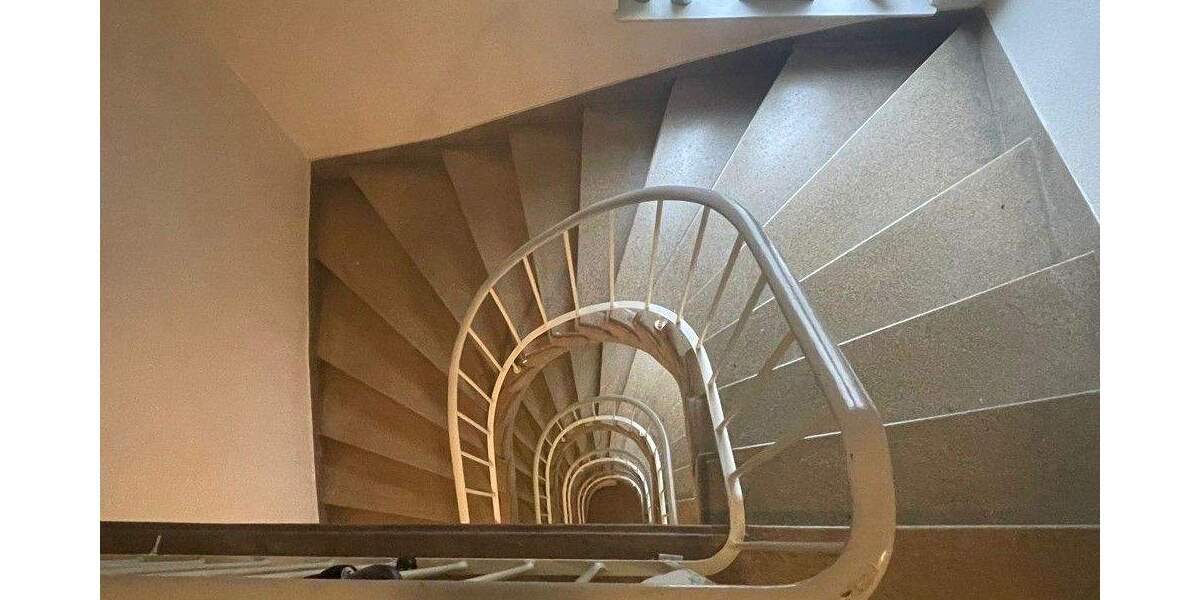 Stilvolle Mietwohnung mit Balkon in der Altstadt 2 zimmer