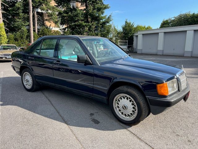 Mercedes-Benz 190 190.000 km 11.800 &euro; Dortmund 44267