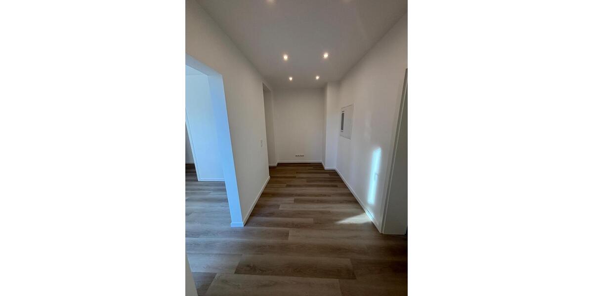 Etagenwohnung Duisburg Huckingen - 2 Zimmer, 86 m&sup2;, 950&euro; | Angebot:26145718