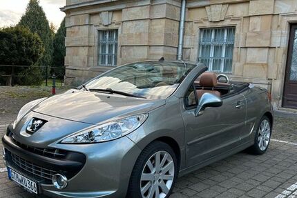 Peugeot 207 128.000 km 5.100 &euro; Duisburg 47051