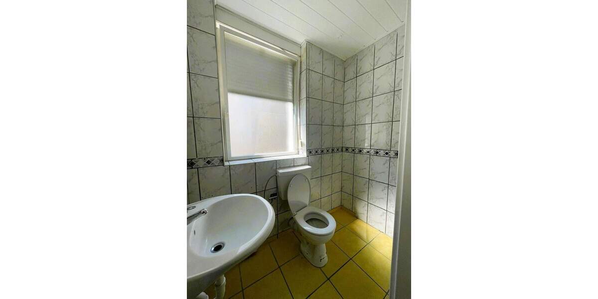 == Reserviert == Ungeschliffener Diamant zimmer