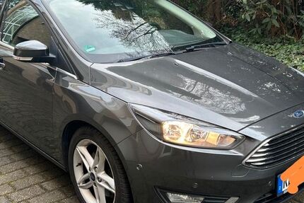 Ford Focus 77.600 km 10.900 &euro; Gladbeck 45966