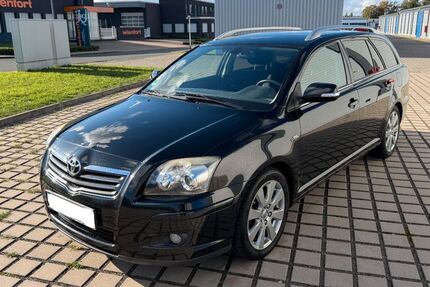 Toyota Avensis 199.000 km 3.750 € Essen 45329