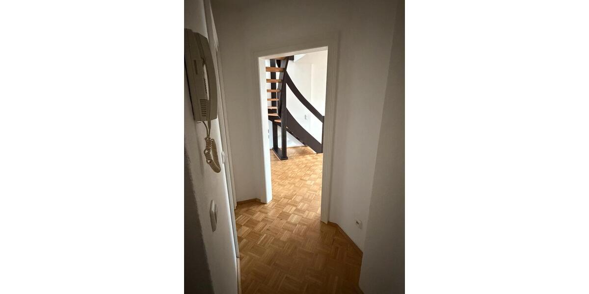 Maisonettenwohnung Essen Huttrop - 4 Zimmer, 102 m&sup2;, 850&euro; | Angebot:25612777