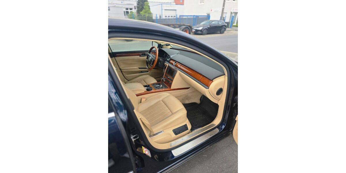VW Phaeton 255.707 km 4.800 &euro; Dortmund 44369