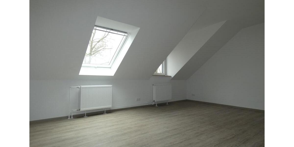 Dachgeschoßwohnung Mülheim an der Ruhr Heißen - 1 Zimmer, 41 m&sup2;, 445&euro; | Angebot:25500385