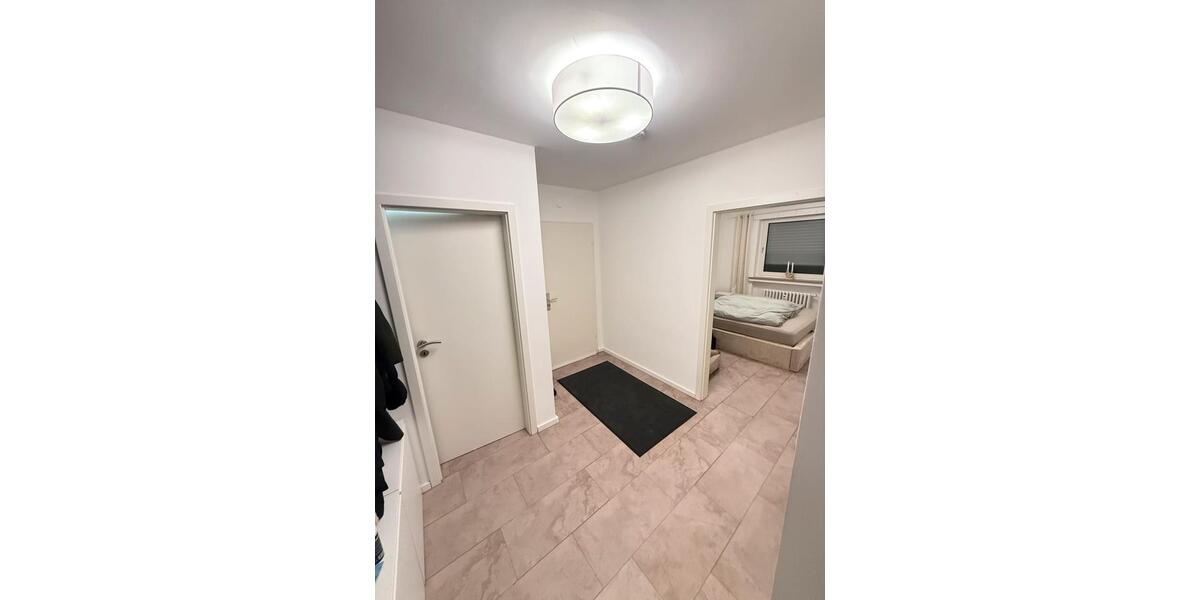 2.5 Zimmer Erdgeschoss mit Balkon Neu Saniert und Renoviert 2.5 zimmer