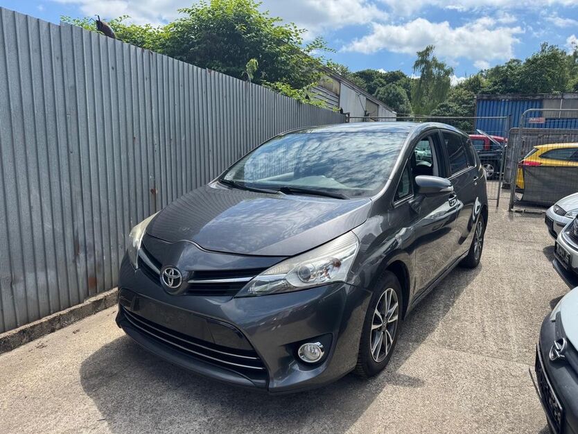 Toyota Verso 189.000 km 7.000 € Essen 45143