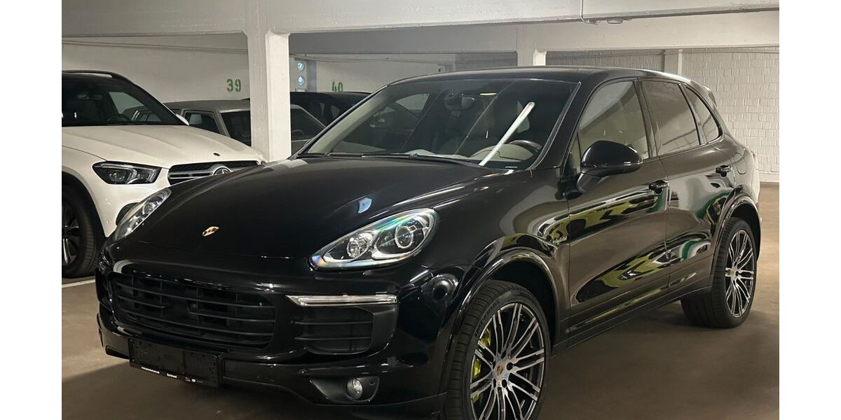 Porsche Cayenne 112.900 km 33.700 &euro; Dortmund OT Huckarde 44369