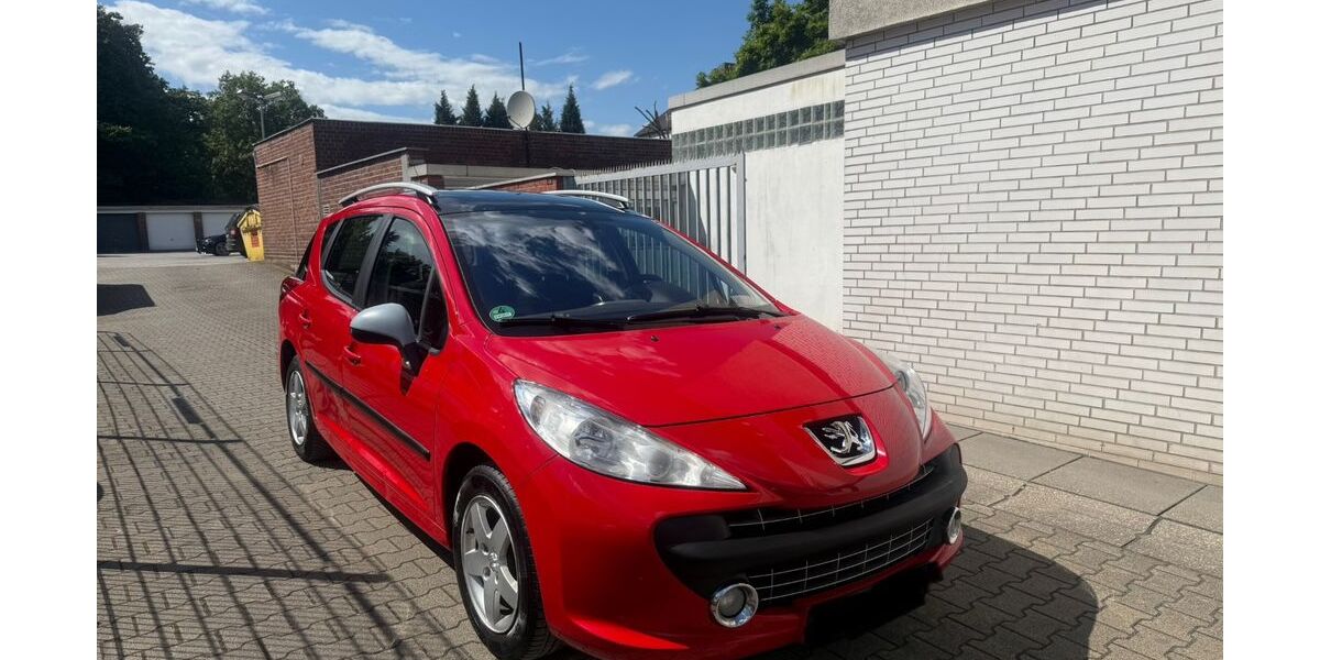 Peugeot 207 99.000 km 3.000 &euro; Essen 45143
