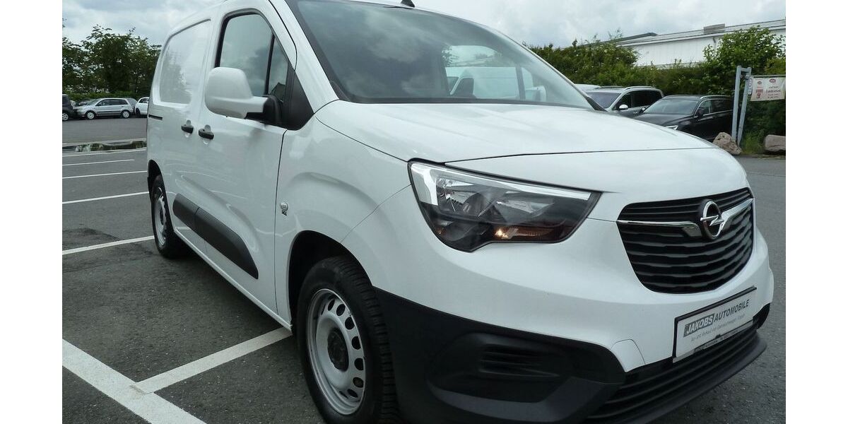 Opel Combo 204.000 km 9.900 &euro; Duisburg 47269