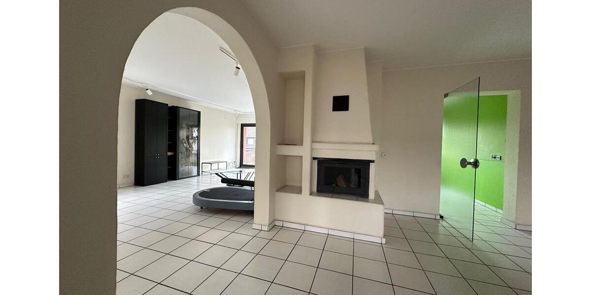 Gewerbeobjekt Dinslaken Hiesfeld - 5 Zimmer, 12 m&sup2;, 2.072&euro; | Angebot:25089109