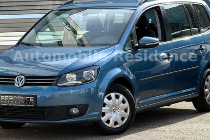 VW Touran 76.000 km 13.598 &euro; Ratingen 40880
