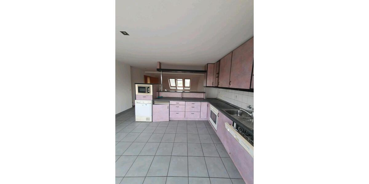 Dachgeschoßwohnung Gelsenkirchen - 2 Zimmer, 96 m&sup2;, 139.000&euro; | Angebot:25636925