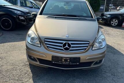 Mercedes B 200