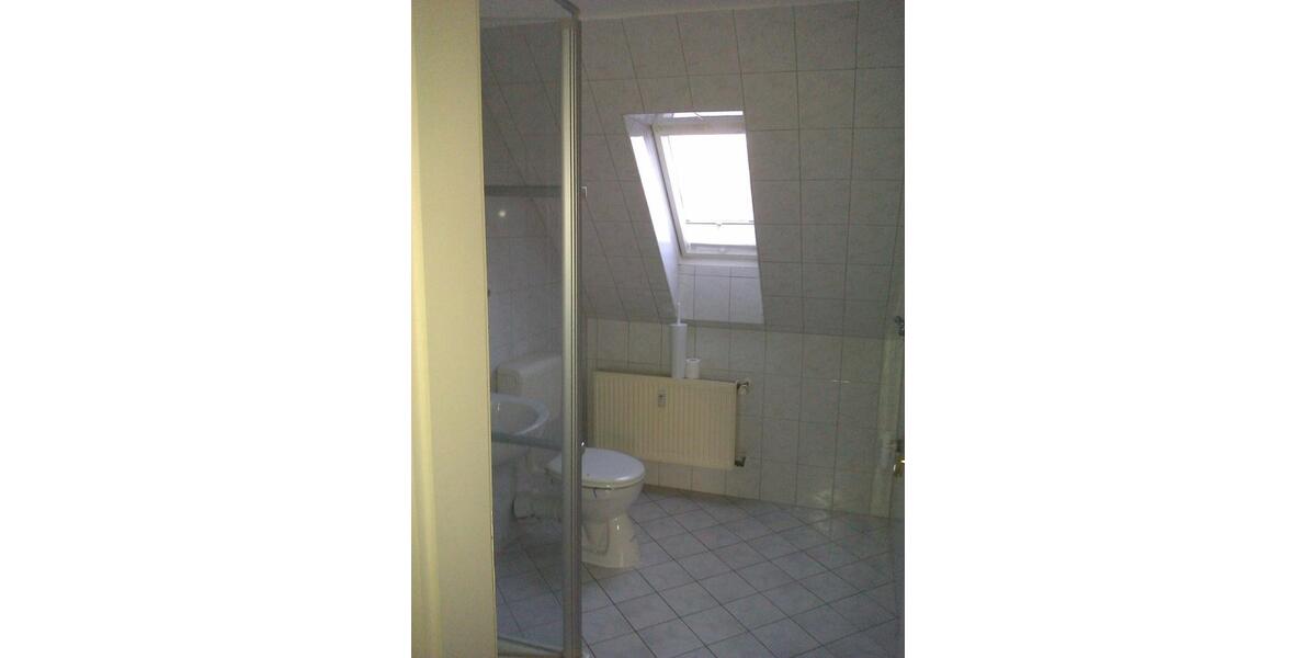 Dachgeschoßwohnung Witten - 4 Zimmer, 62 m&sup2;, 400&euro; | Angebot:25613716