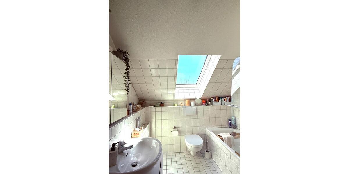 Dachgeschoßwohnung Wuppertal Brill - 2 Zimmer, 70 m&sup2;, 650&euro; | Angebot:26233353