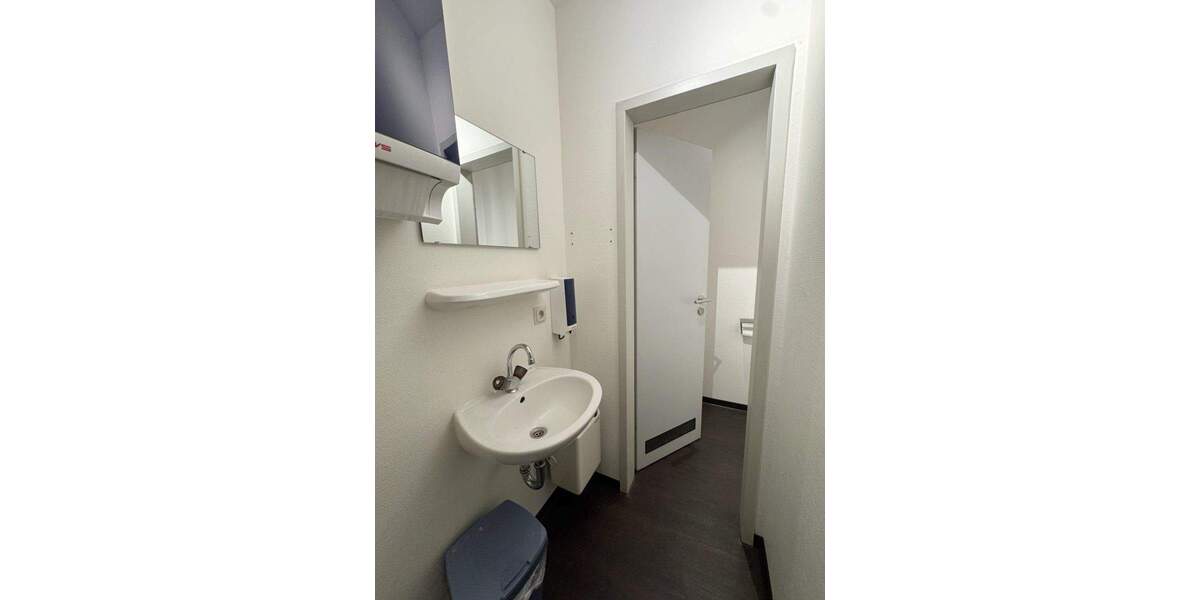 Repräsentative Gewerbeeinheit für Praxis, Büro oder Dienstleistung zimmer