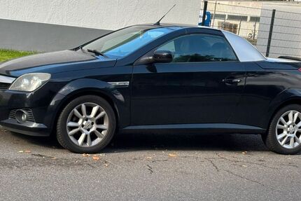 Opel Tigra 151.144 km 1.399 € Recklinghausen 45659