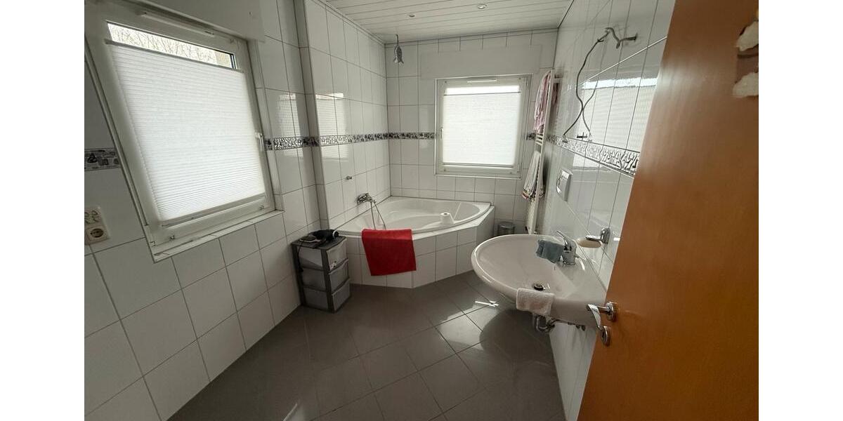 Einfamilienhaus Wuppertal Dornap - 5 Zimmer, 124 m&sup2;, 1.650&euro; | Angebot:25358174