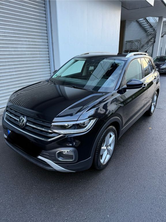 VW T-Cross 68.000 km 19.900 € Ratingen 40885