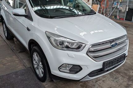 Ford Kuga 55.600 km 16.990 &euro; Dortmund 44229