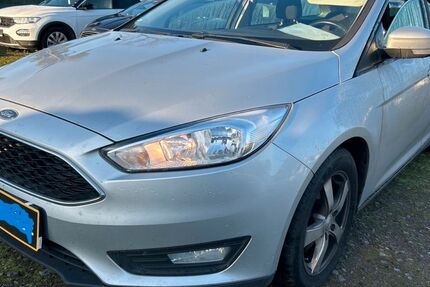 Ford Focus 186.000 km 4.990 &euro; Oberhausen 46149