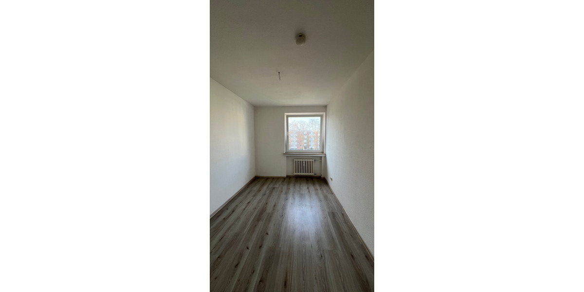 Etagenwohnung Voerde (Niederrhein) - 3.5 Zimmer, 74 m&sup2;, 592&euro; | Angebot:25871606