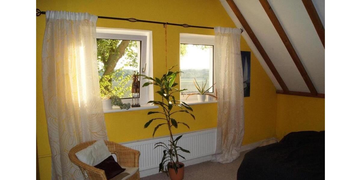 Lichtdurchflutete Dachgeschosswohnung Gahlen 3 zimmer