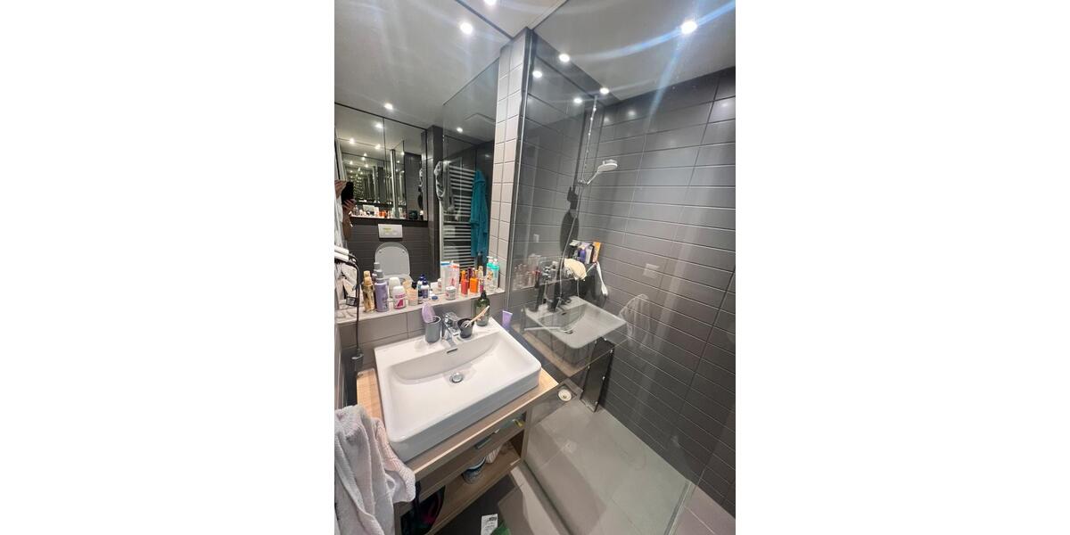 Etagenwohnung Essen Stadtkern - 1 Zimmer, 19 m&sup2;, 590&euro; | Angebot:24739690