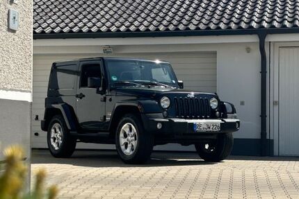 Jeep Wrangler 149.000 km 24.500 &euro; Recklinghausen 45659