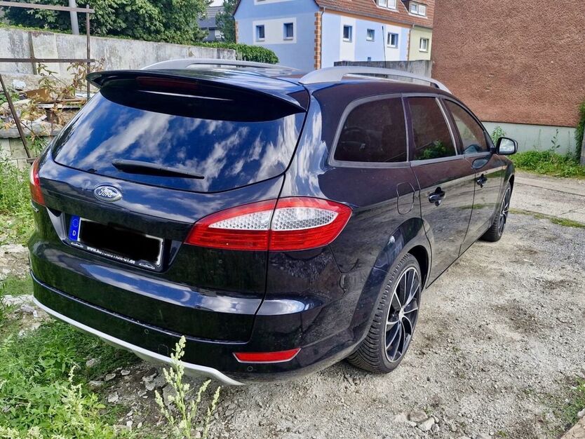 Ford Mondeo 223.400 km 3.750 € Dortmund 44147