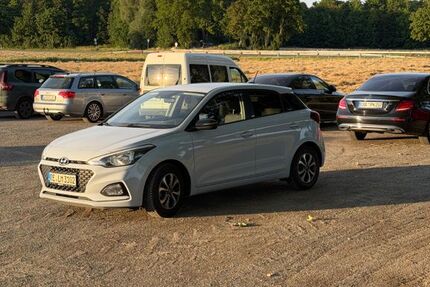 Hyundai i20 71.000 km 8.000 &euro; Oer Erkenschwick 45739