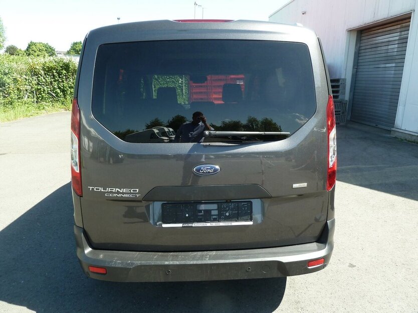 Ford Tourneo Connect Komb1.5 d. Klima Navi Alu Standh. 165.000 km 12.900 € Ratingen 40885