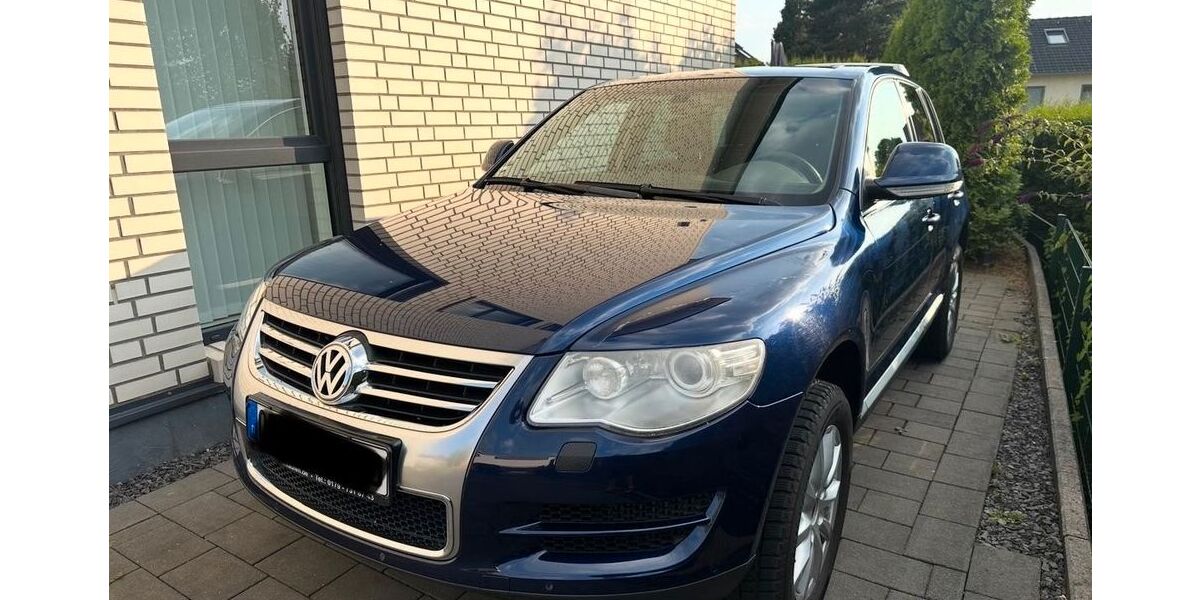 VW Touareg 301.800 km 5.100 &euro; Oberhausen 46049