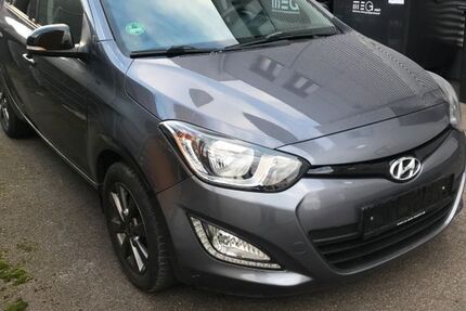 Hyundai i20 84.000 km 5.999 &euro; Mülheim an der Ruhr 45481