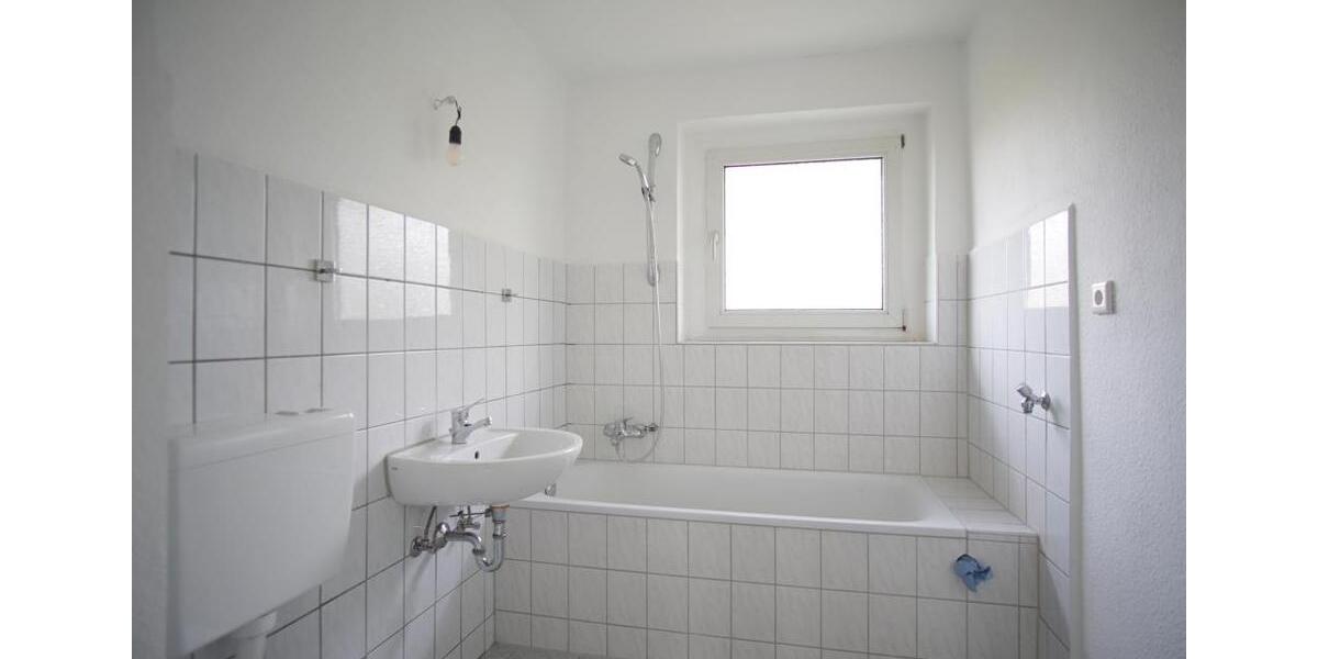 ~ Attraktive 3-Raum-Wohnung in ruhiger Wohnlage ~ 3 zimmer