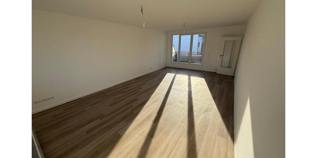 Etagenwohnung Duisburg Huckingen - 2 Zimmer, 86 m&sup2;, 950&euro; | Angebot:26145718