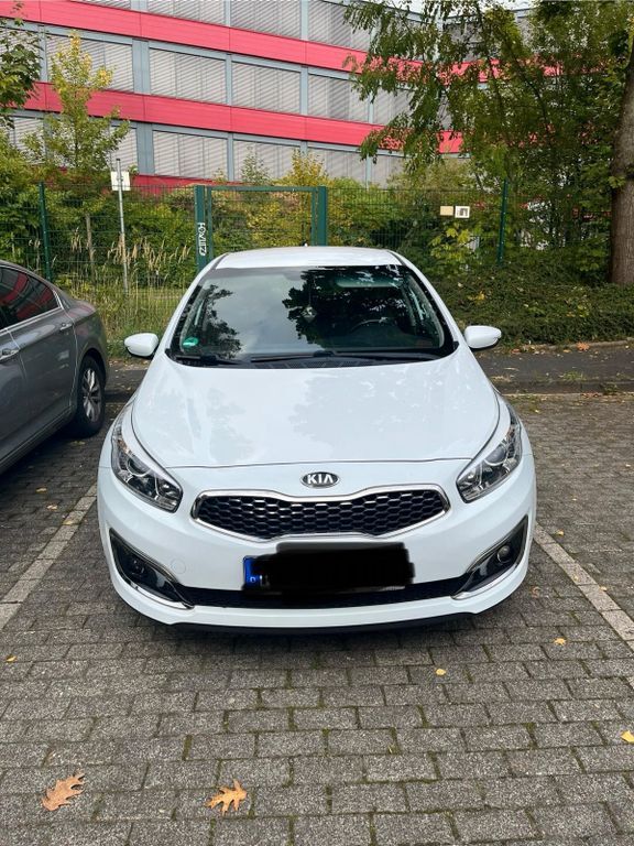 Kia ceed / Ceed 121.000 km 10.000 € Recklinghausen 45665
