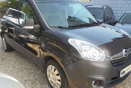 Opel Combo 91.000 km 6.699 € Duisburg 47249