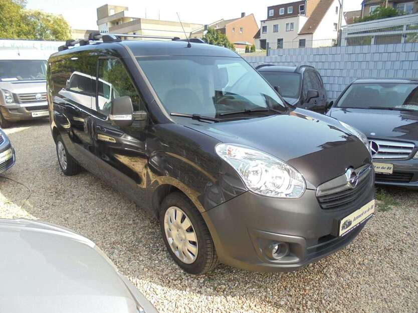 Opel Combo 91.000 km 6.699 € Duisburg 47249