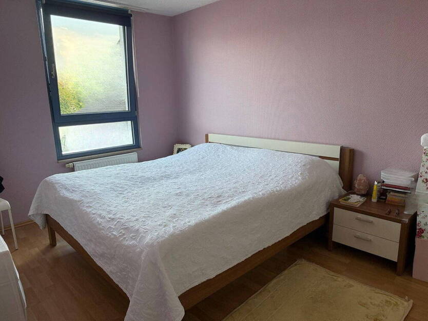 Einfamilienhaus prov.frei, wunderschöne Siedlung 5 zimmer