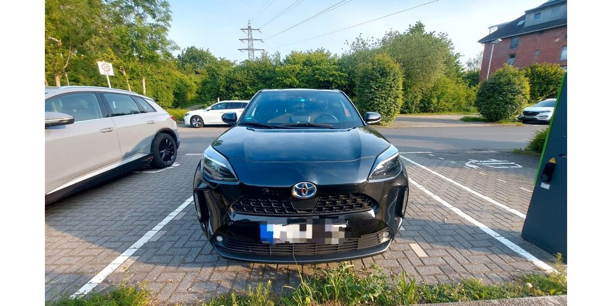 Toyota Yaris Cross 56.000 km 22.999 &euro; Mülheim an der Ruhr 45481