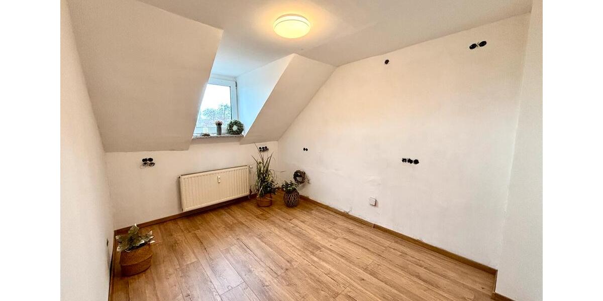 Dachgeschoßwohnung Hagen Hagen-Nord - 3.5 Zimmer, 95 m&sup2;, 159.000&euro; | Angebot:24771113