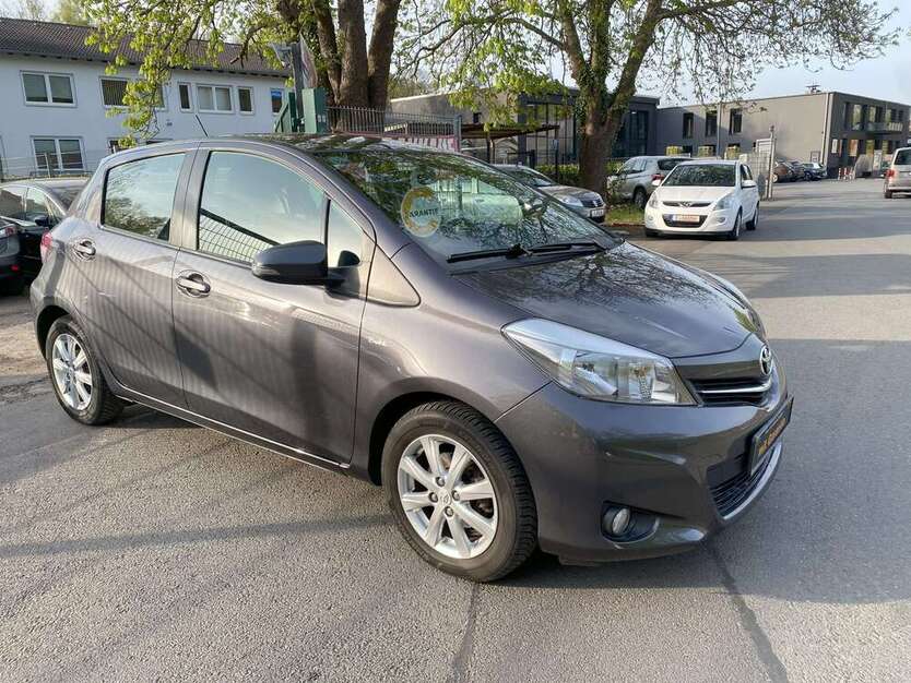 Toyota Yaris 31.290 km 10.950 € Essen 45239