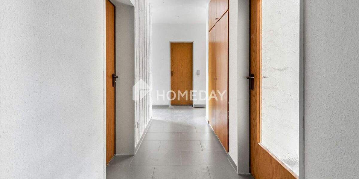 Gepflegte 4-Zimmer-Wohnung mit West-Balkon, Wannenbad und Stellplatz 4 zimmer