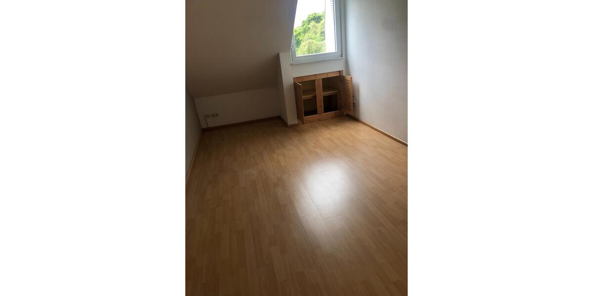 Familienfreundliches Reihenendhaus in ruhiger Lage 4.5 zimmer